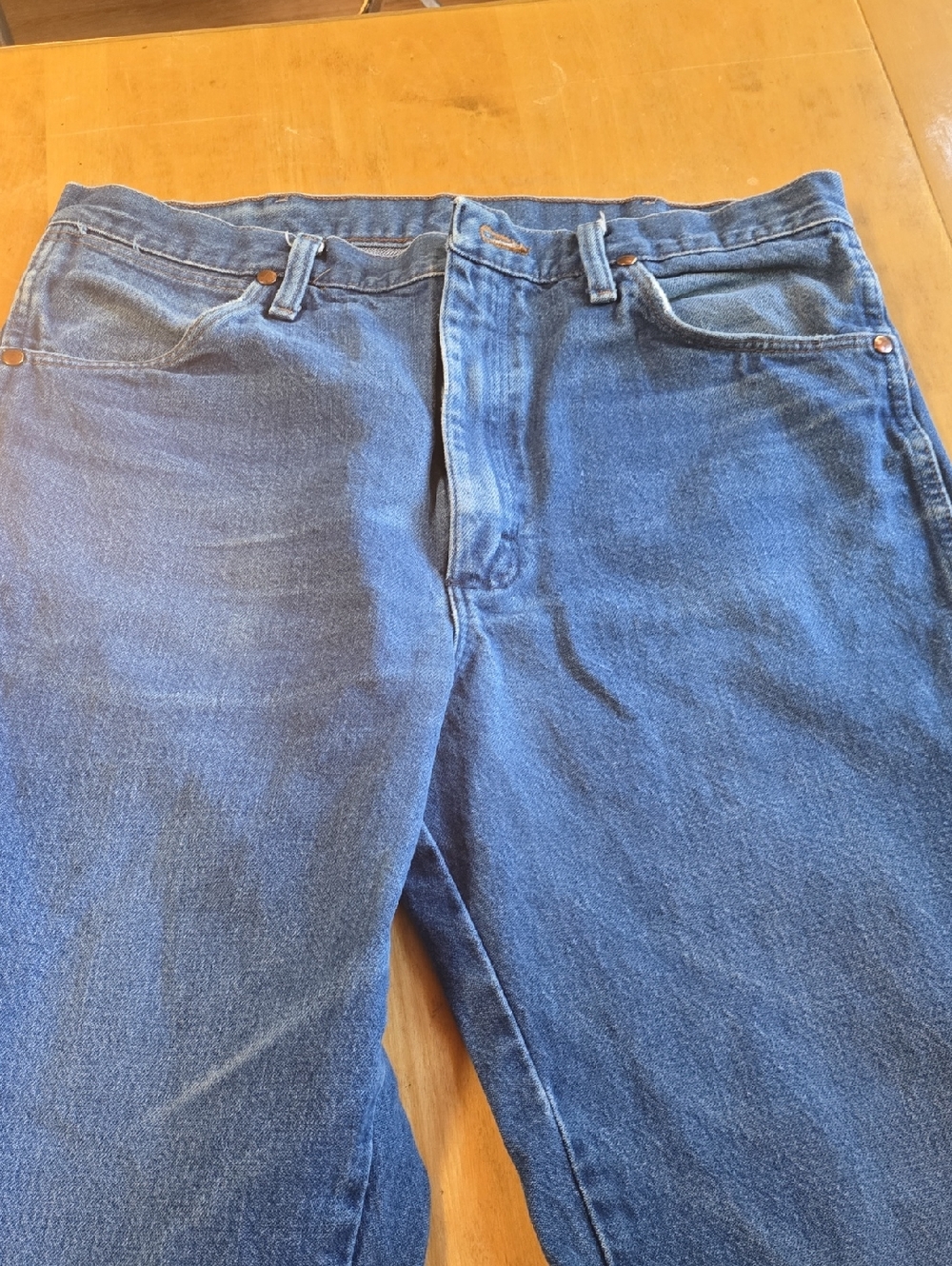Wrangler Men’s Dark Blue Relaxed Fit Jeans 34x36 - Picture 4 of 4
